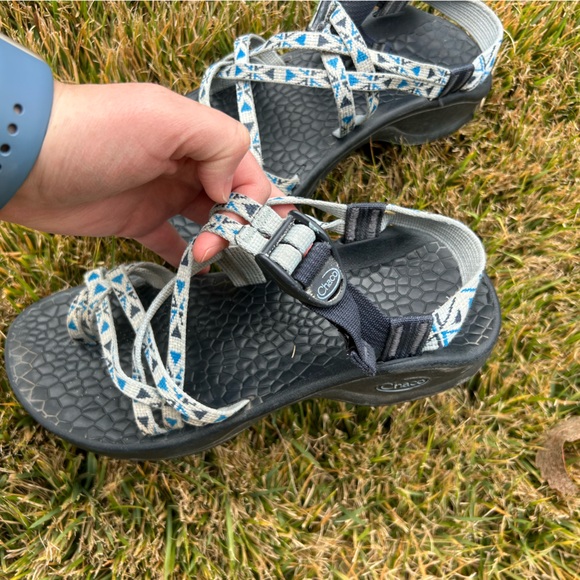 Chaco women’s Sandals with Blue and Gray Straps with it’s box - Picture 8 of 10